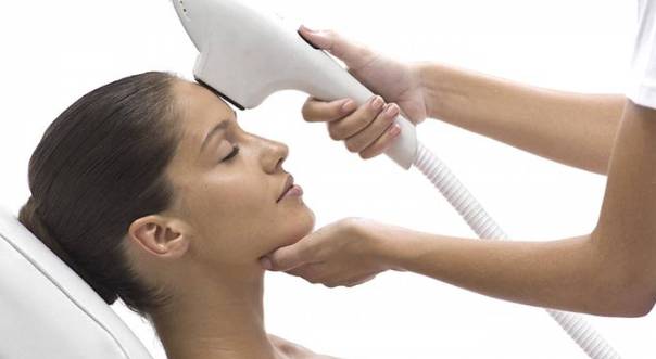 Informazioni e costi di riferimento per trattamenti di fotobiostimolazione del viso.