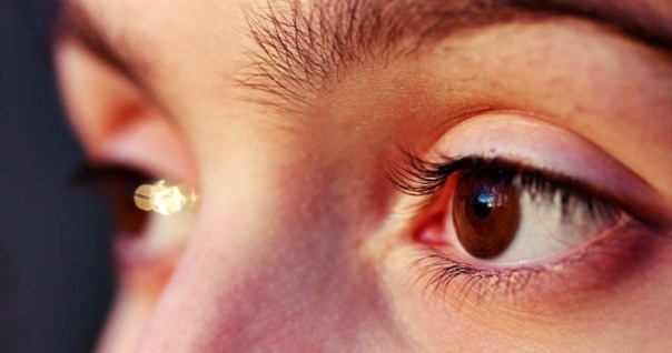 La trabeculoplastica laser selettiva è un intervento oculistico poco invasivo.